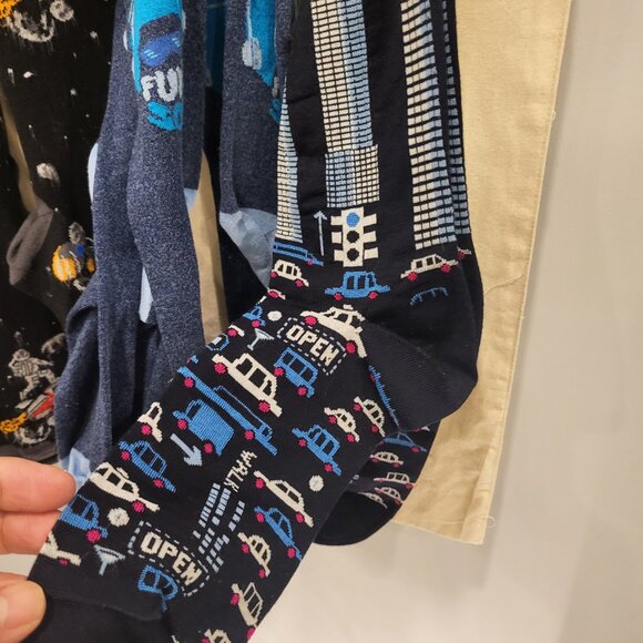 8 pairs of Men's  Socks Whimsical Colourful Colorful Socks - Picture 3 of 7